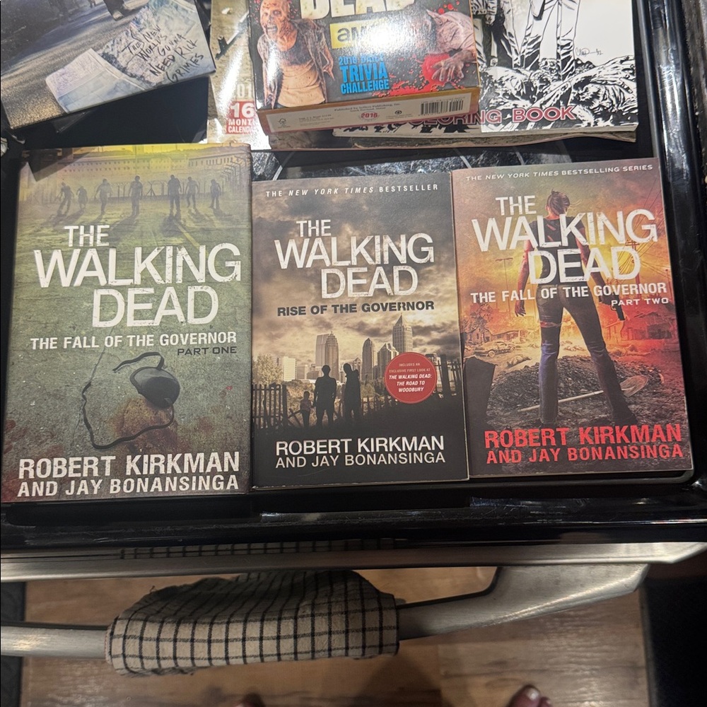 The Walking Dead • 3 Book Bundle 📚